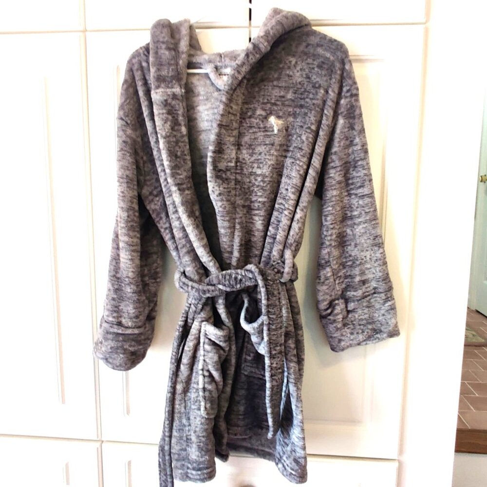 Victoria Secret PINK Grey/Silver Women's Hooded Robe, Size XS/S